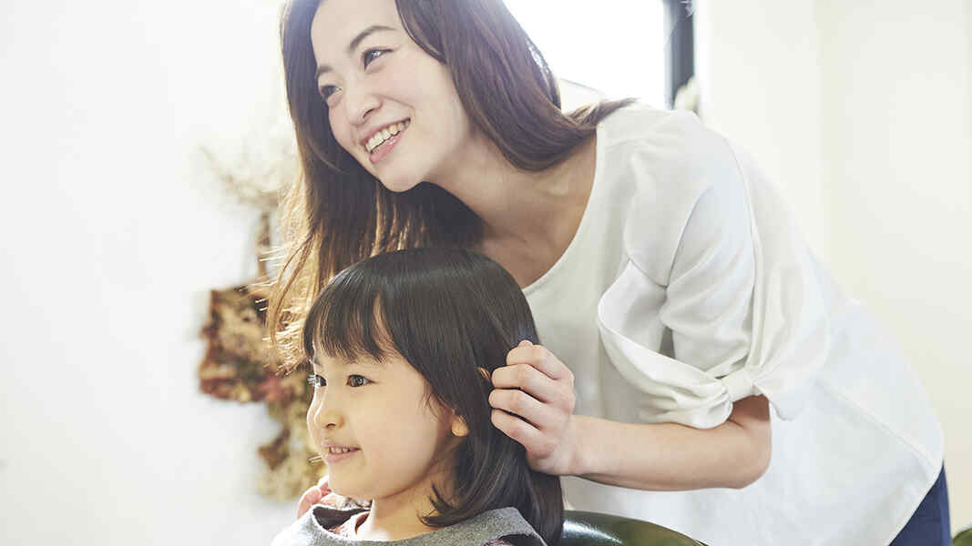 子供の美容院 いつから 教えてみんなのヘアカット事情 Mother S Select