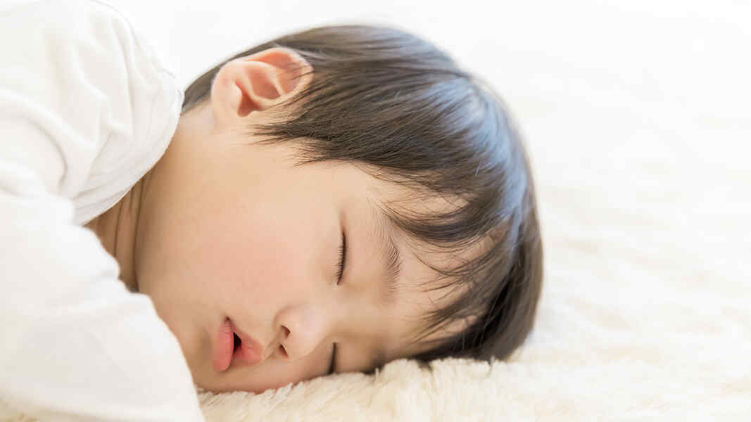 「寝る子は育つ」って本当?睡眠が子供に及ぼす影響 Mother's Select 「寝る子は育つ」って本当?睡眠が子供に及ぼす影響 Mother's Select